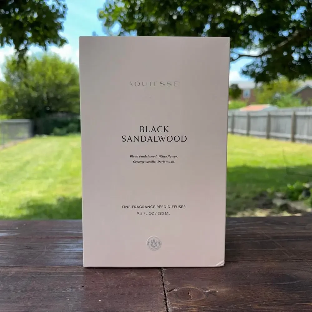 Aquiesse black sandalwood reed diffuser